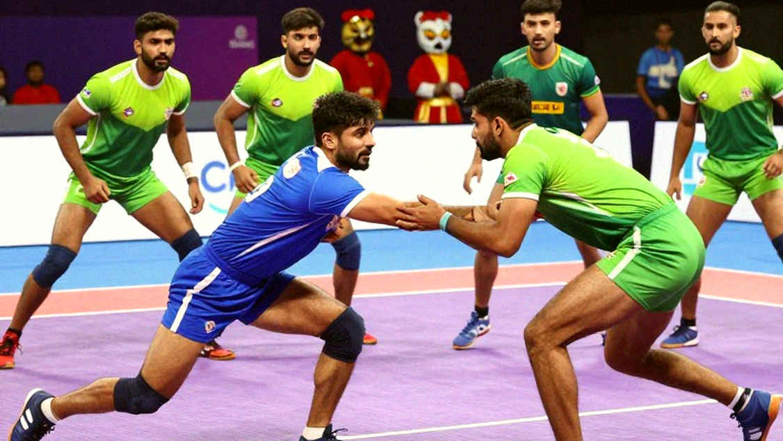 তিন নম্বর লেনের রিপোর্ট: জাপানকে ৪৯–২৪-এ শেষ করে ভারতের রেইড-টাচ মেশিন, আর যে প্রশ্নটা কেউ করল না